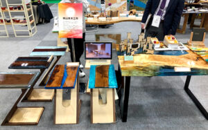 サイドテーブル